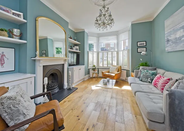 Family Home In Battersea By Underthedoormat